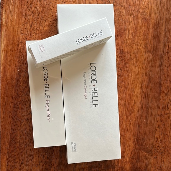 NIB Lorde + Belle Complete Kit Regen Pen with 30 daily cartridges & serum - Picture 7 of 15